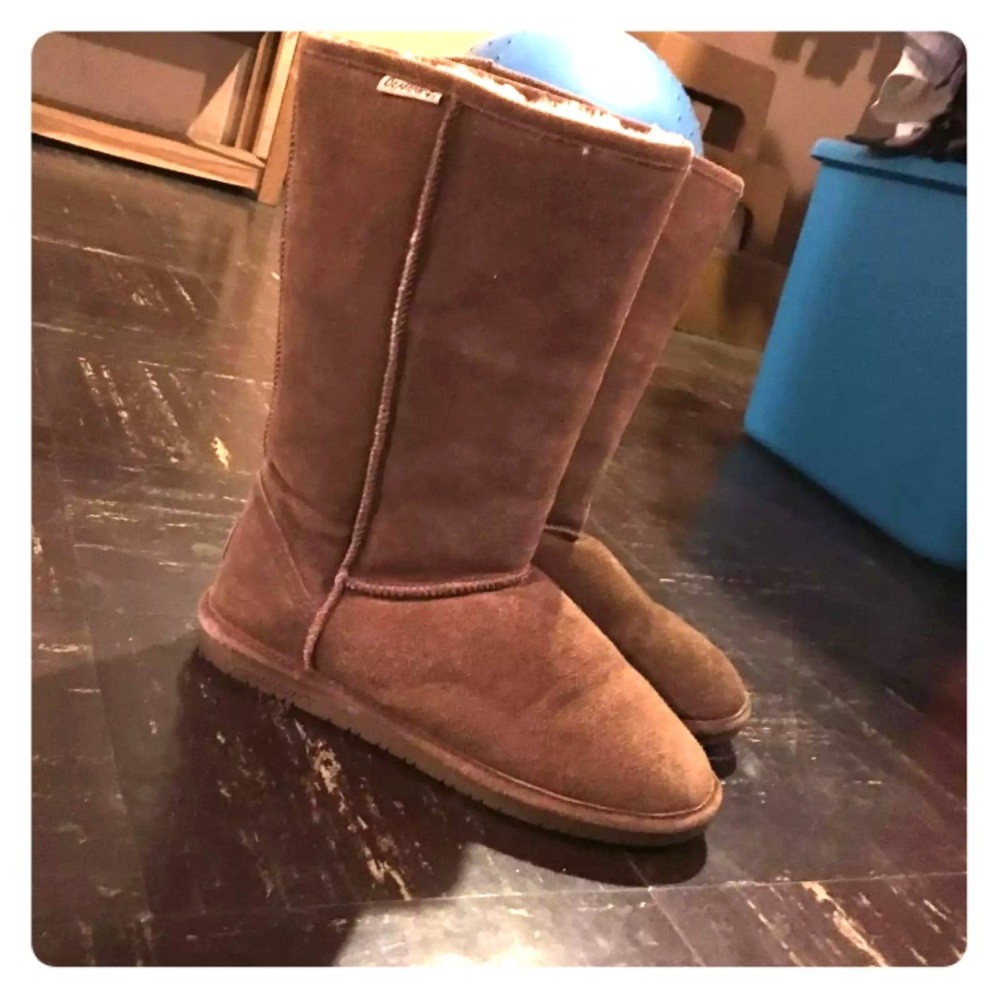 Brand New Emma Tall Bearpaws Size 10 (ON HOLD)